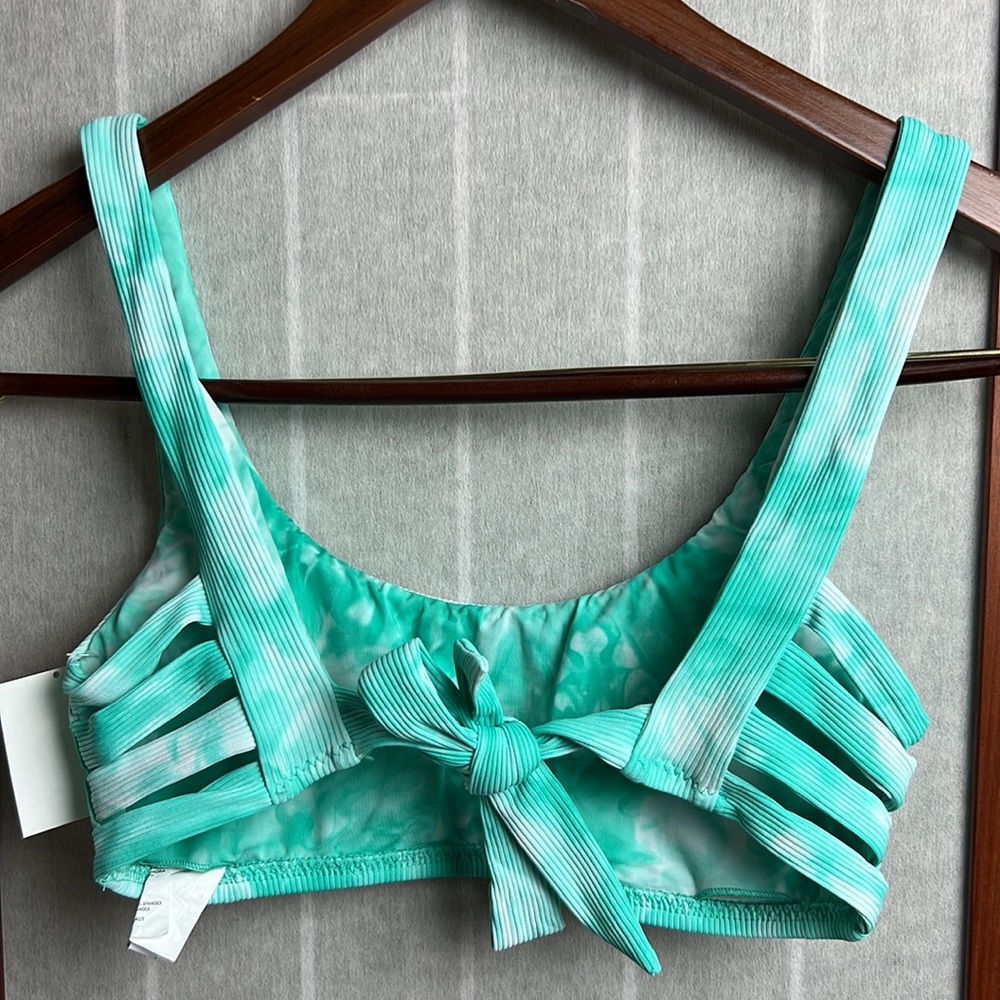 BECCA SWIM CRYSTAL OVER SHOULDER BIKINI size M - Picture 4 of 5